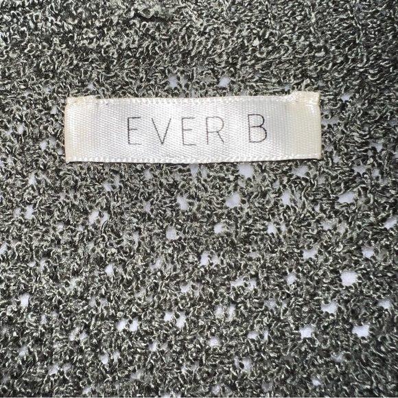 Ever B Green Sage Knit Fall V Neck Lightweight Knotted Sweater NWOT - Picture 8 of 9